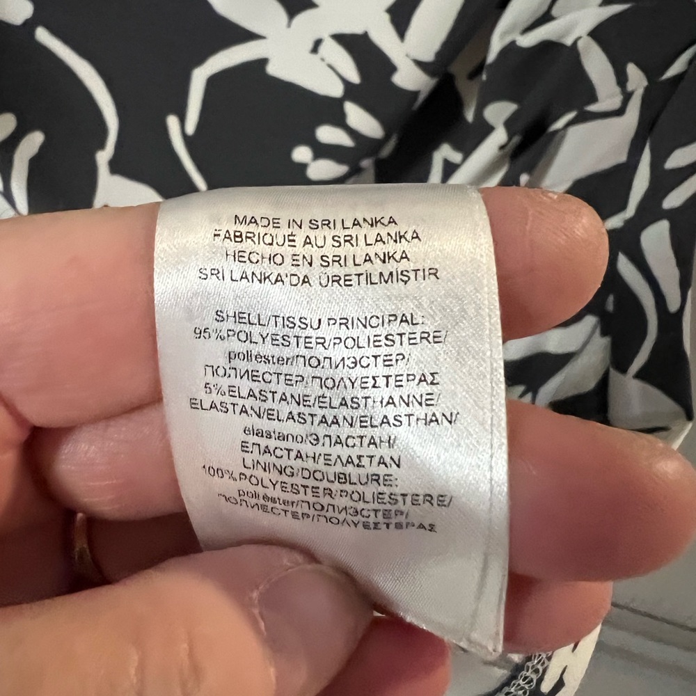 A Chaps grey and white dress in size large - Picture 8 of 8
